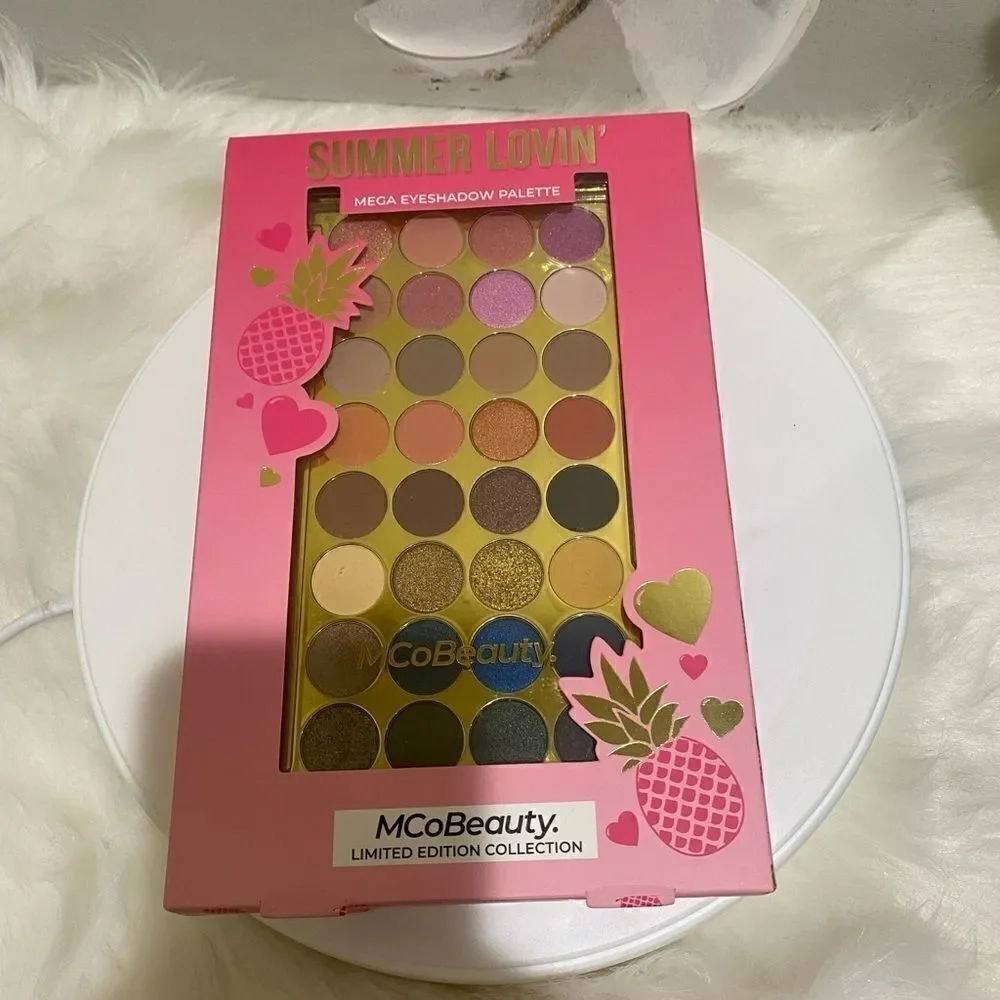 Mcobeauty Eyeshadow Palette